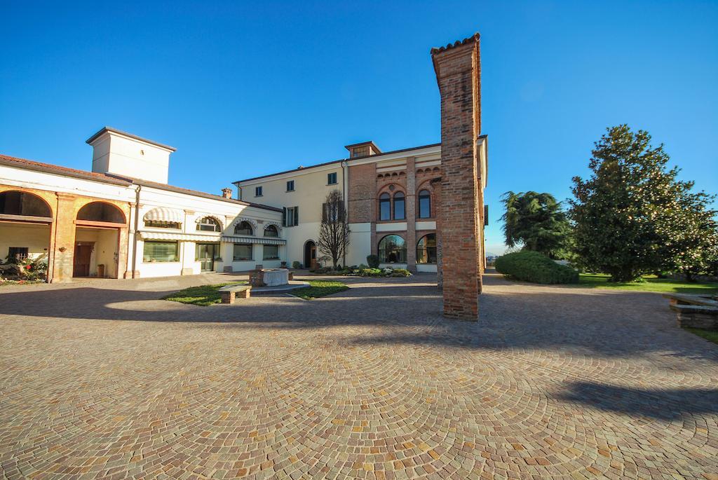 Villa Santa Maria Dell'Arco - Centro Oreb Cazzago San Martino Exteriér fotografie